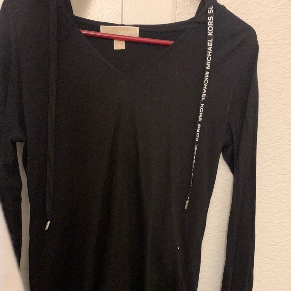 Michael Kors Elegant Black V-Neck Top